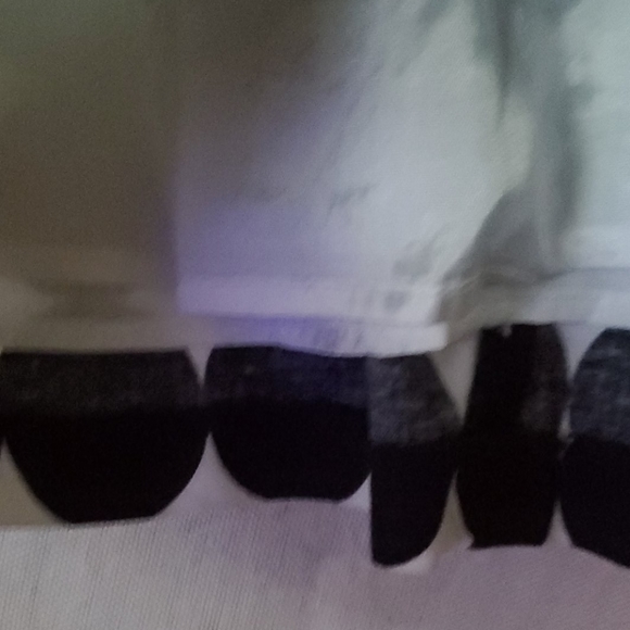 Ladies Skirt - Picture 2 of 5